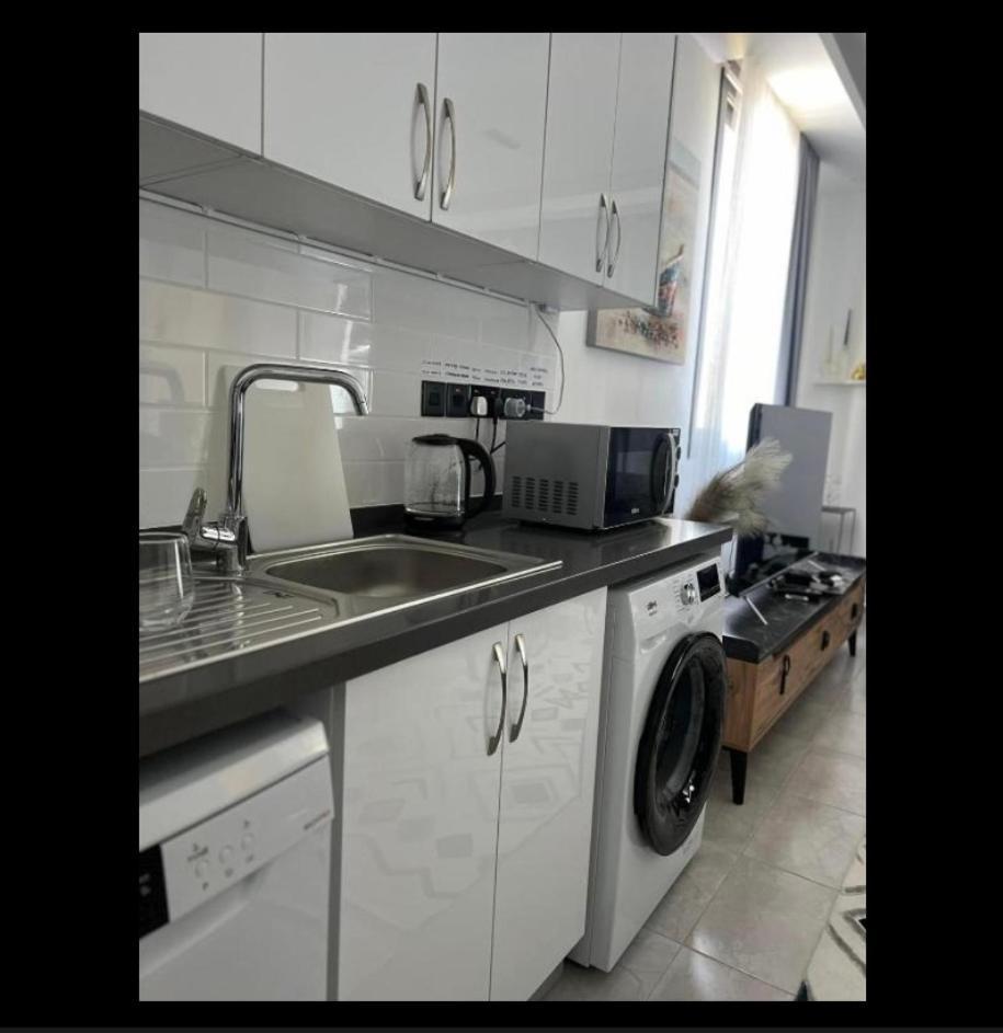 Palmiye Apartment Kyrenia  Exteriör bild